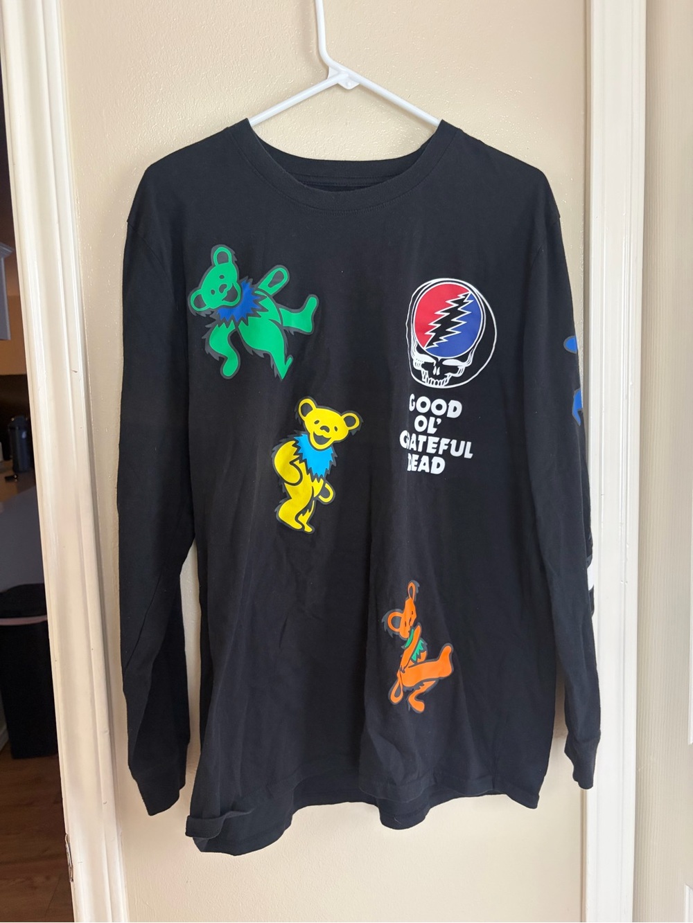 Grateful Dead Black Long-Sleeve Graphic Tee - Dancing Bears